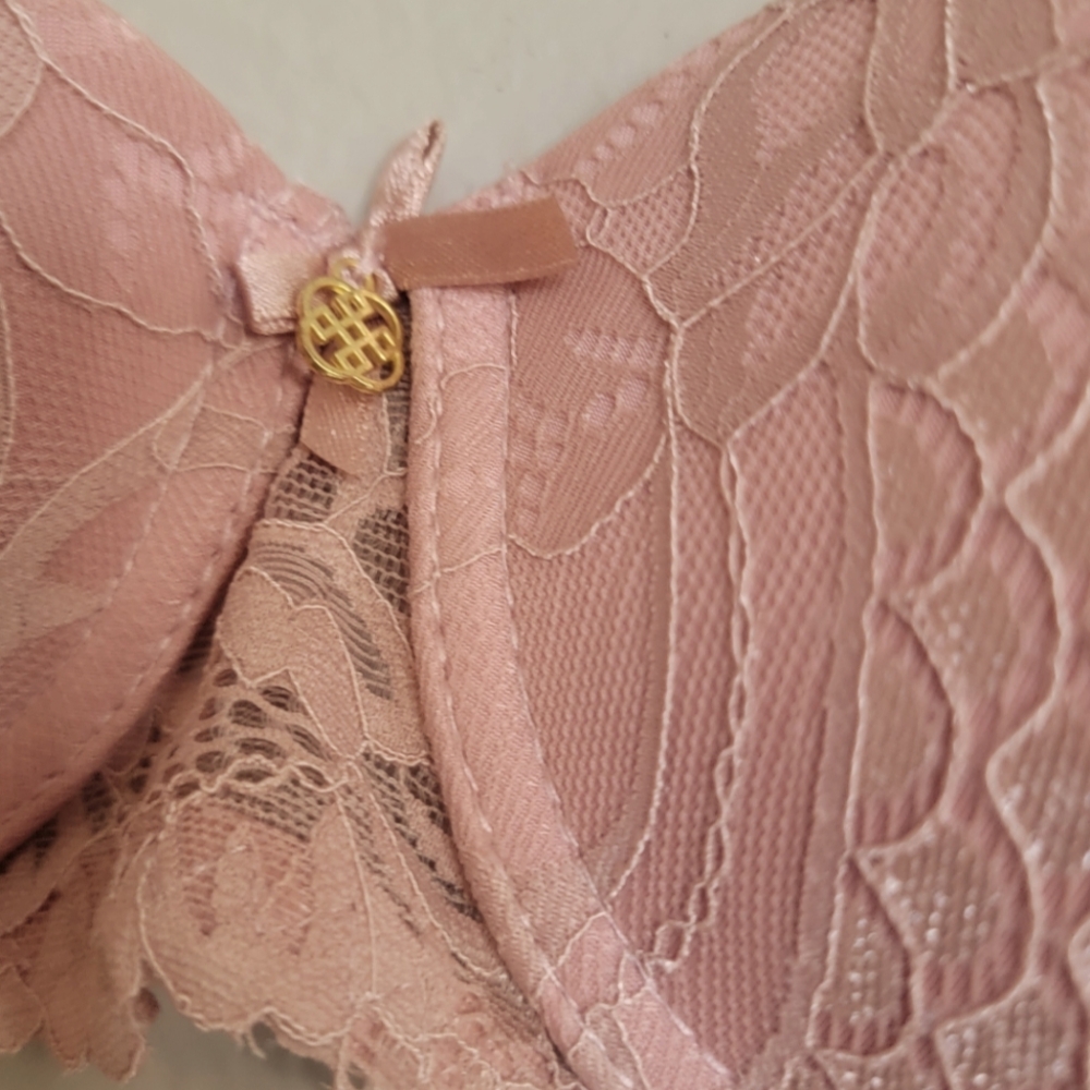 Strapless bra Daisy Fuentes
